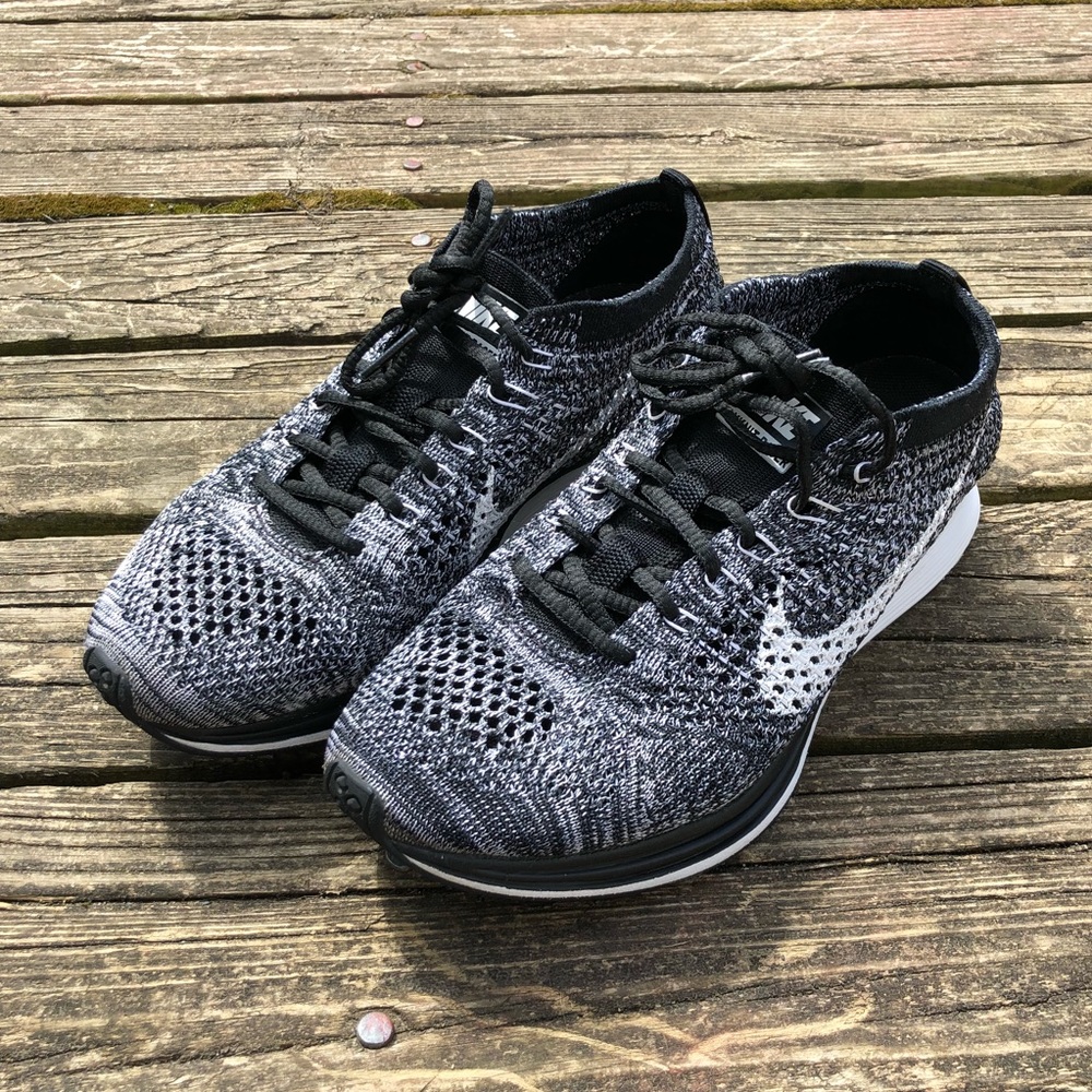 SOLD‼️ Nike Flyknit Racers - Picture 3 of 7